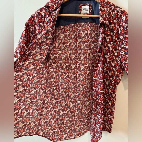 red button-up Zara medium slim fit - Picture 2 of 5